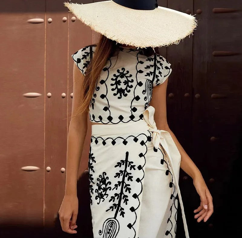 Camilla - Conjunto de blusa e saia estampada