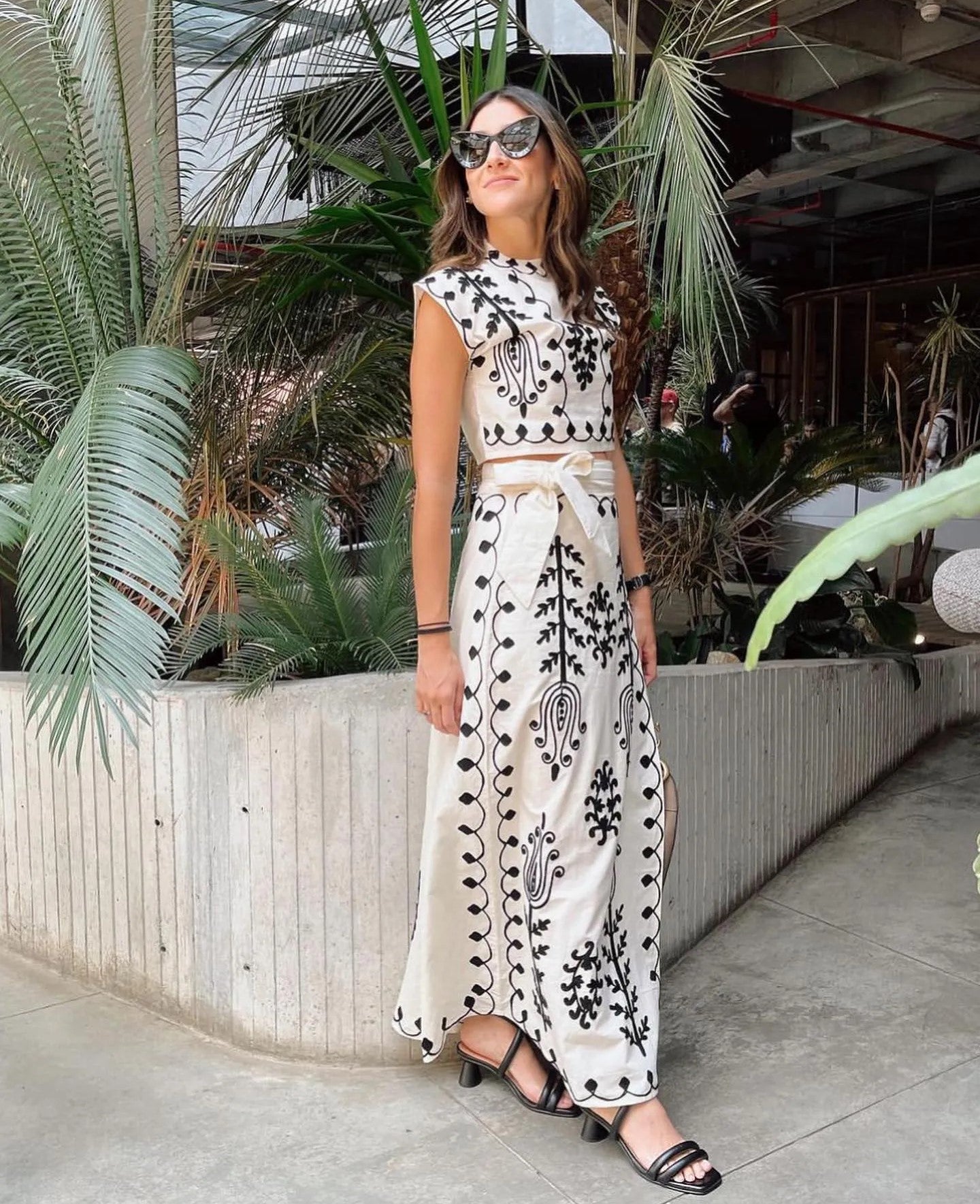 Camilla - Conjunto de blusa e saia estampada